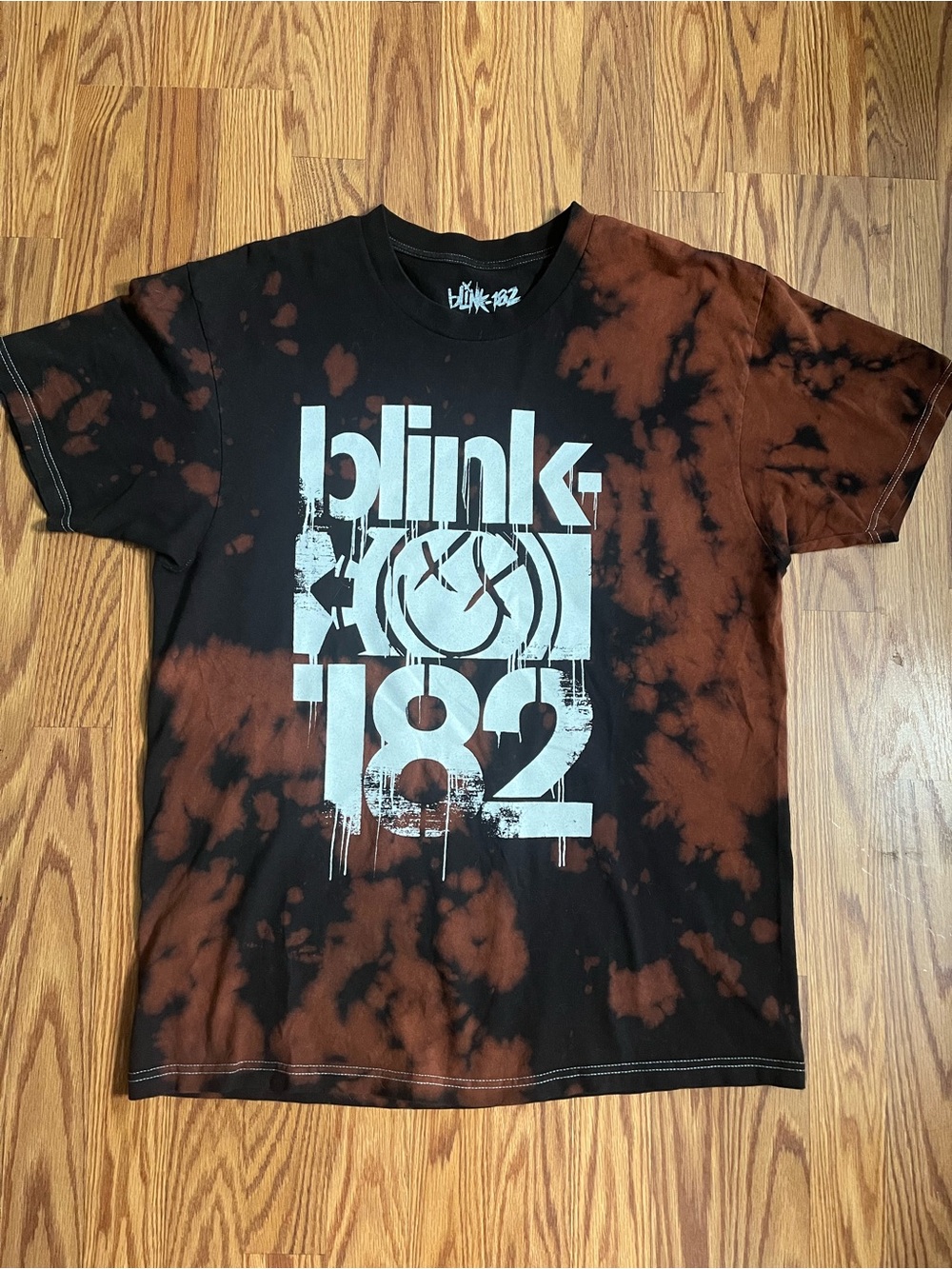 Blink 182 3 bars logo licensed band t-shirt